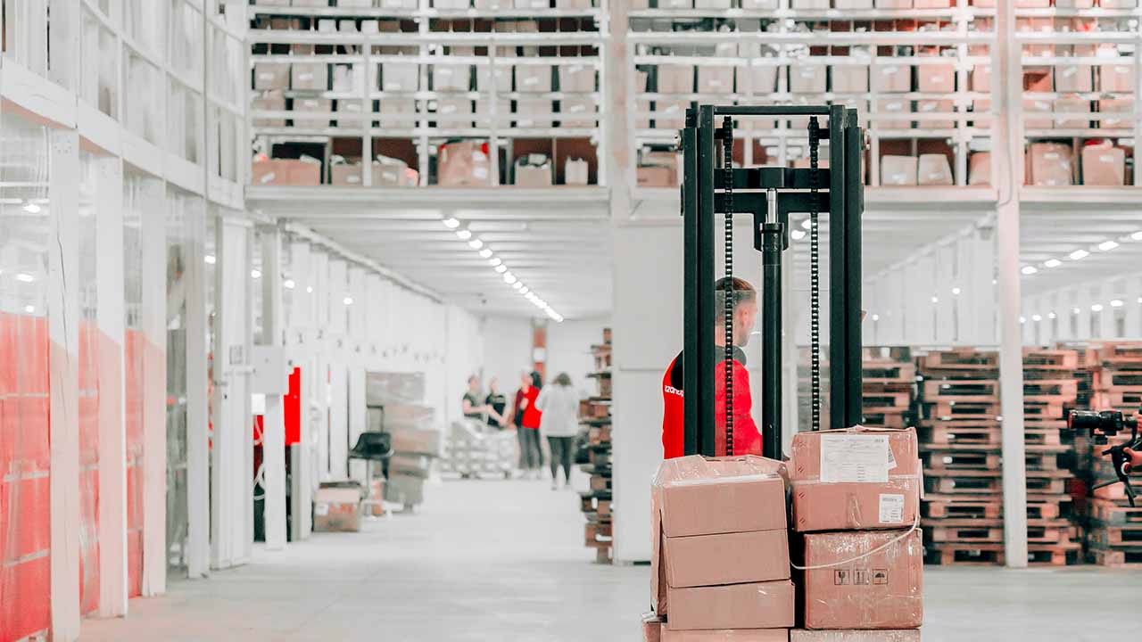 The layout design of a warehouse for a very large online retail fulfillment business